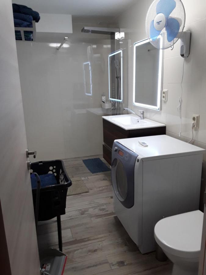马尔韦利亚Front Port Line Sleeps 6公寓 外观 照片