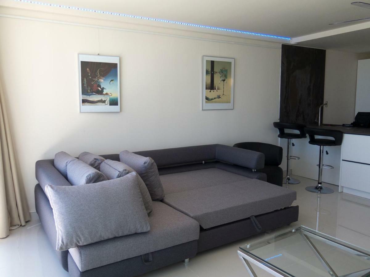 马尔韦利亚Front Port Line Sleeps 6公寓 外观 照片